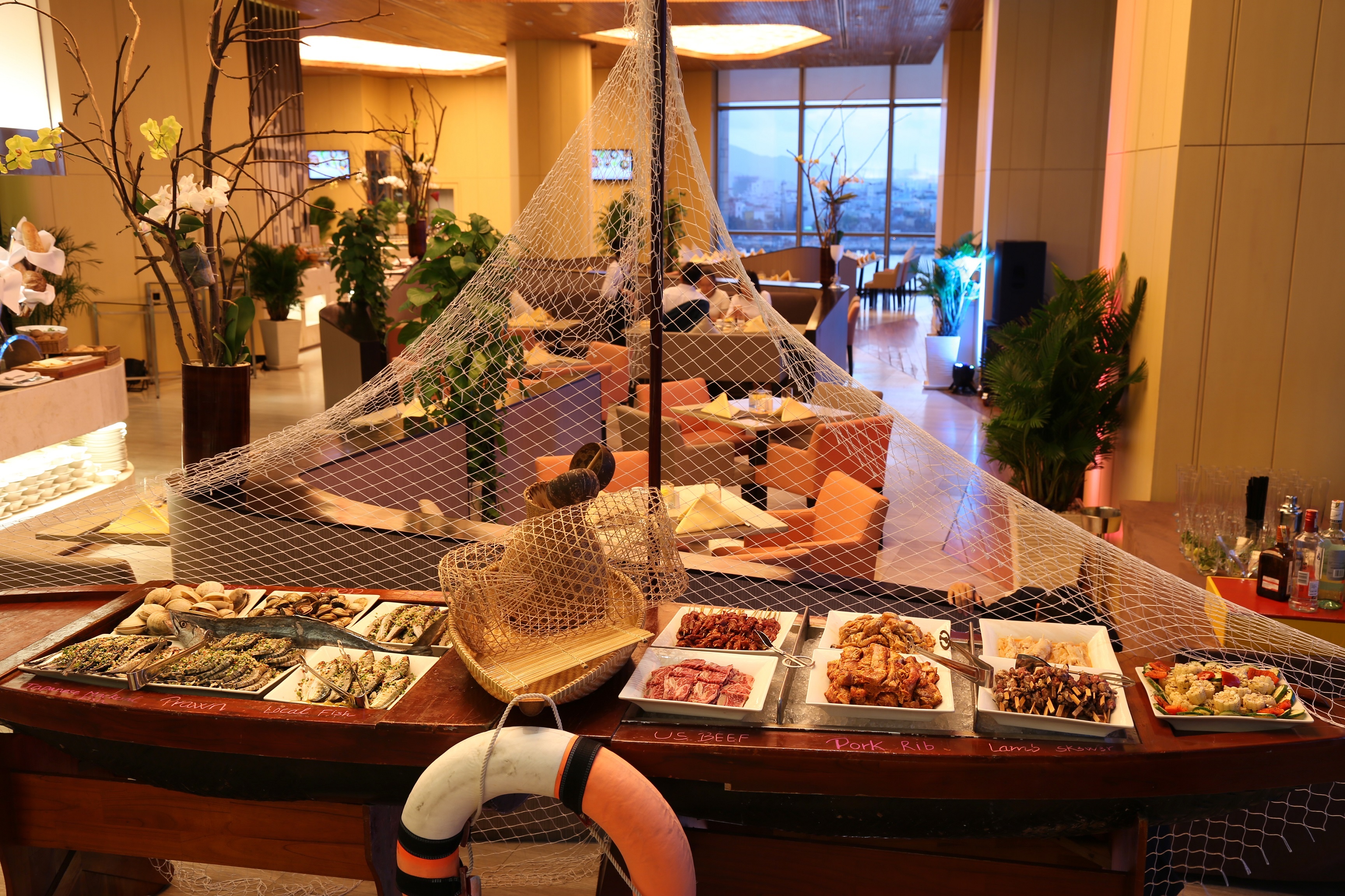 buffet 5 sao tai Novotel Da Nang anh 10