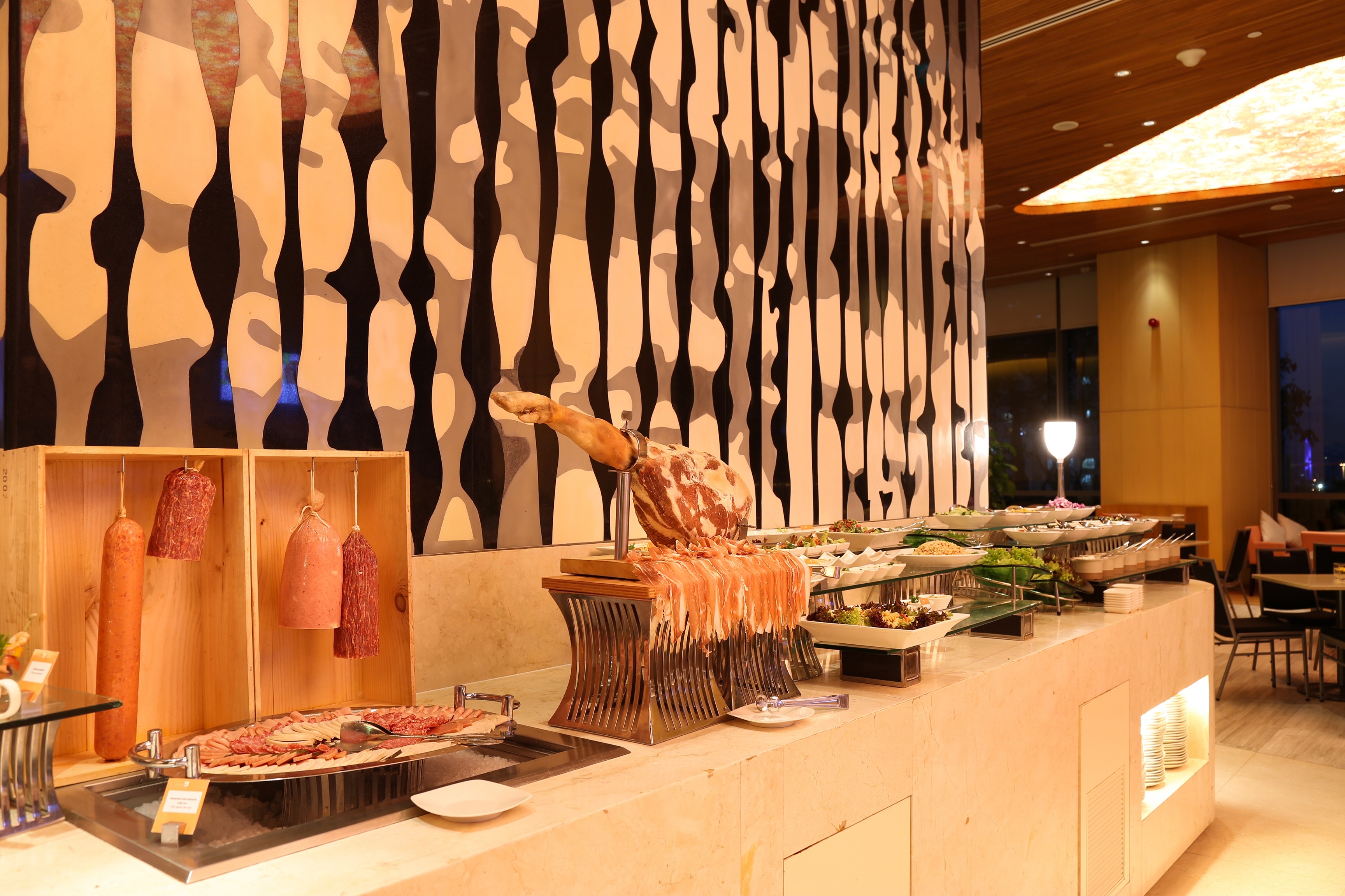 buffet 5 sao tai Novotel Da Nang anh 4