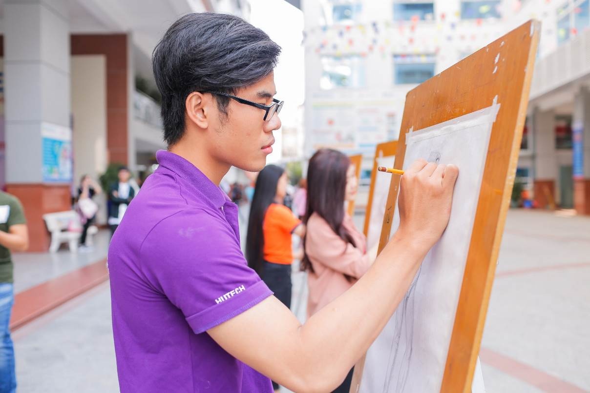HUTECH ảnh 4 HUTECH anh 4