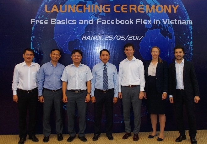 Duoc mien cuoc data, thue bao MobiFone hao hung truy cap Facebook hinh anh