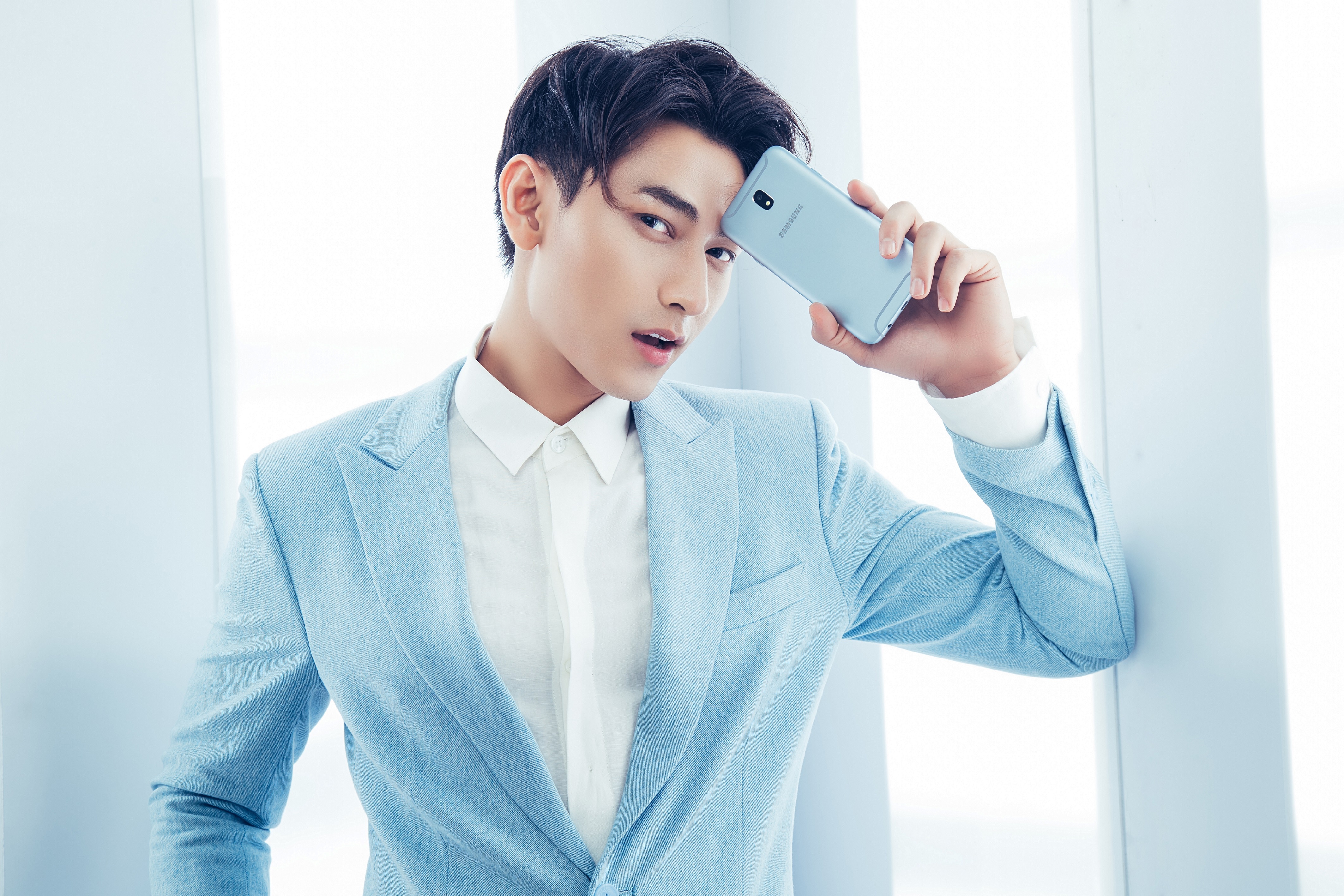 Galaxy J7 Pro xanh anh bac len ke ngay 7/7 anh 7