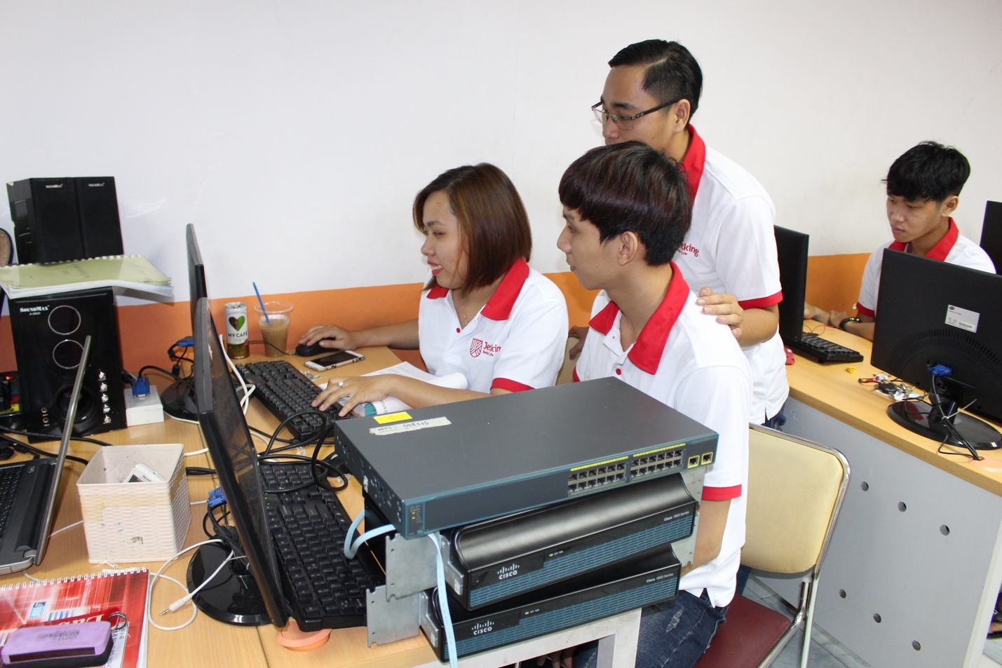FPT Jetking  ảnh 2 FPT Jetking anh 2