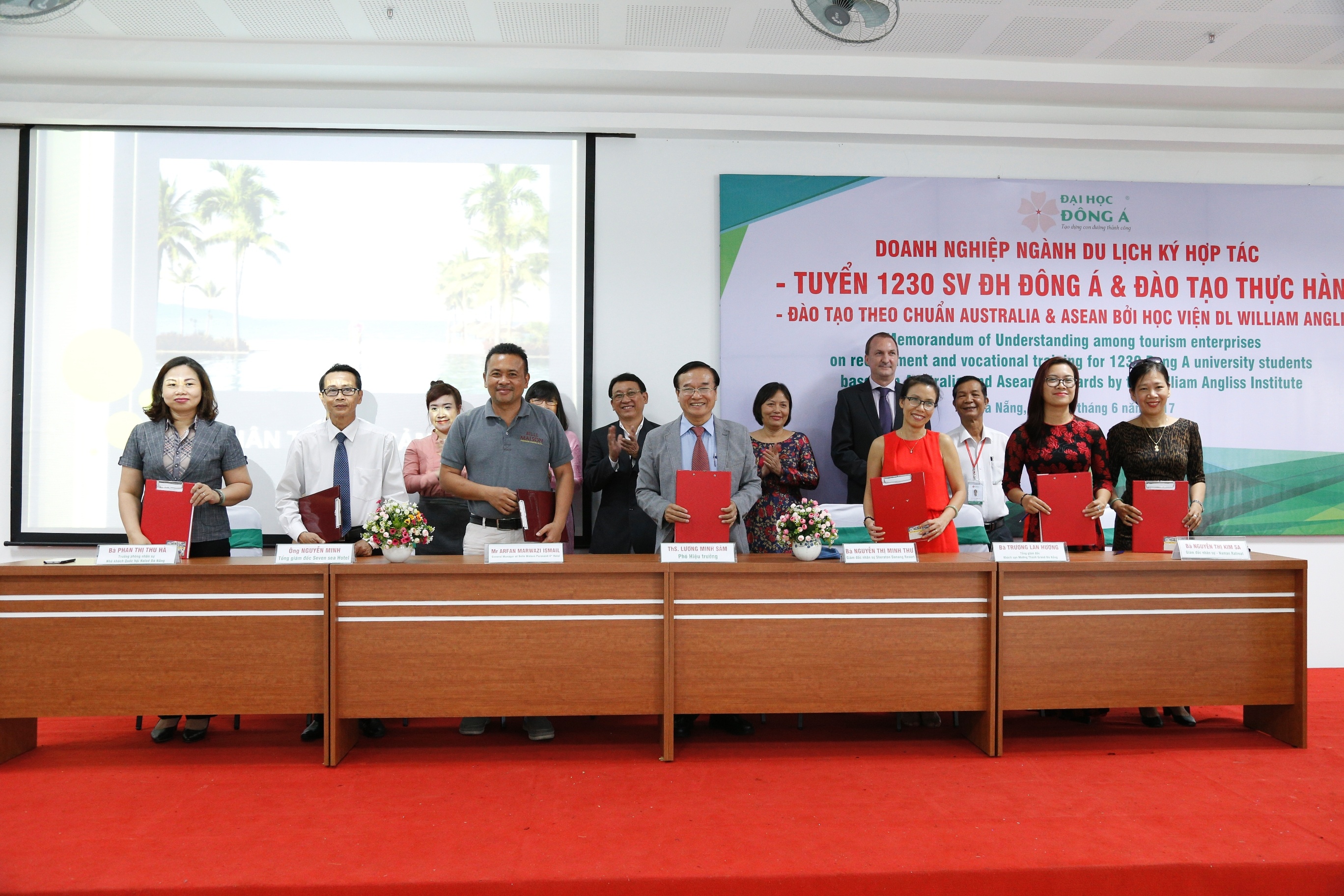 Dai hoc Dong A anh 1