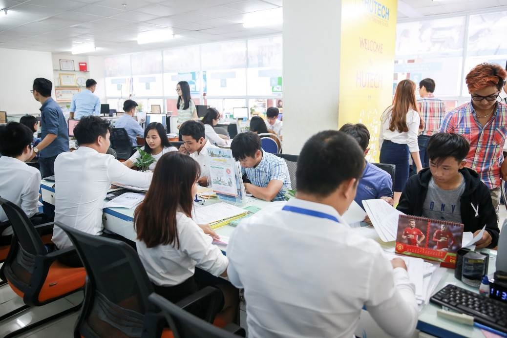 HUTECH ảnh 1 HUTECH anh 1