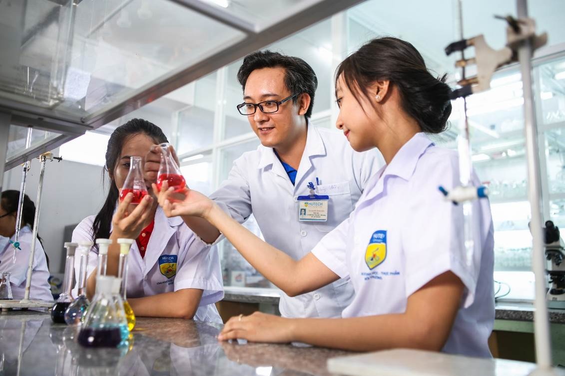 HUTECH ảnh 3 HUTECH anh 3