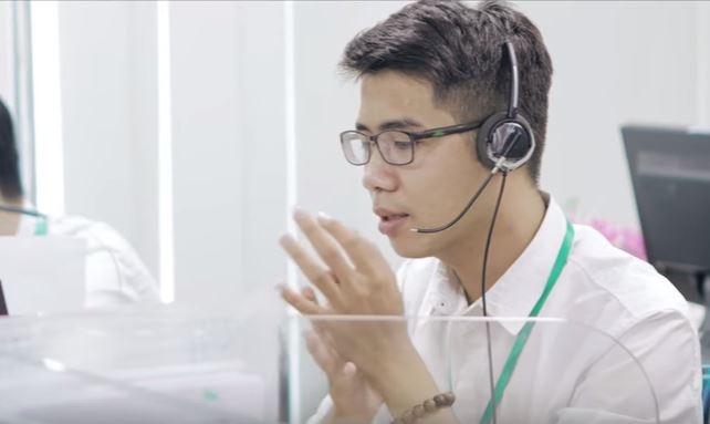 Nhung nguoi duoc tra luong de nghe mang mo hinh anh