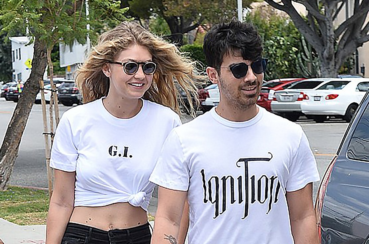 Bien hoa phong cach thoi trang cung giay Li-Ning Super Light 14 hinh anh