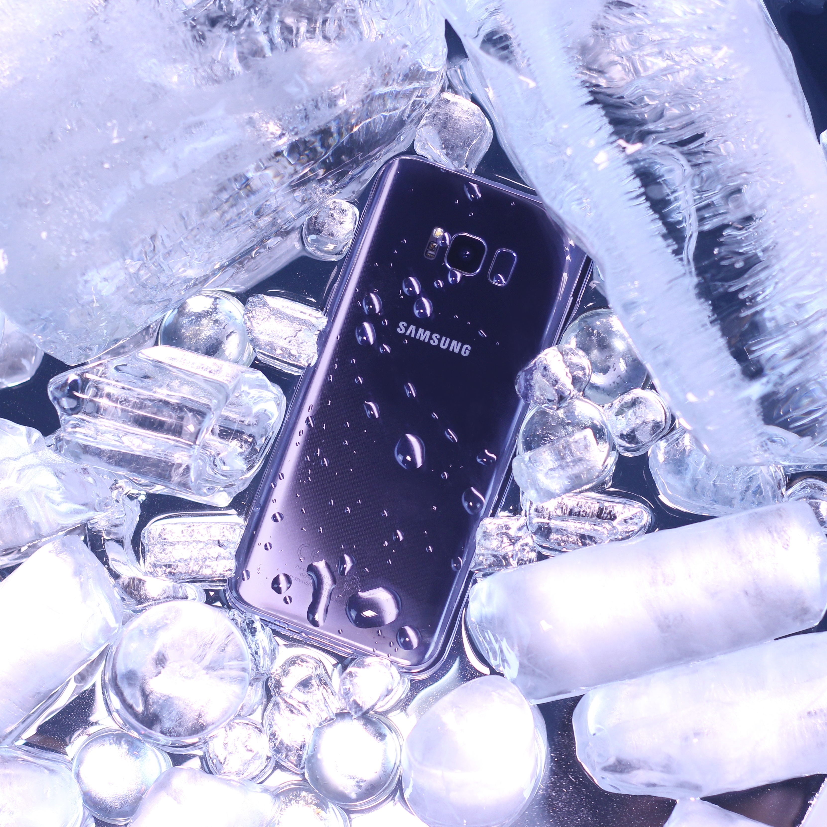 chuyển đổi màu sắc mặt lưng Galaxy S8+ tím khói ảnh 7 chuyen doi mau sac mat lung Galaxy S8+ tim khoi anh 7