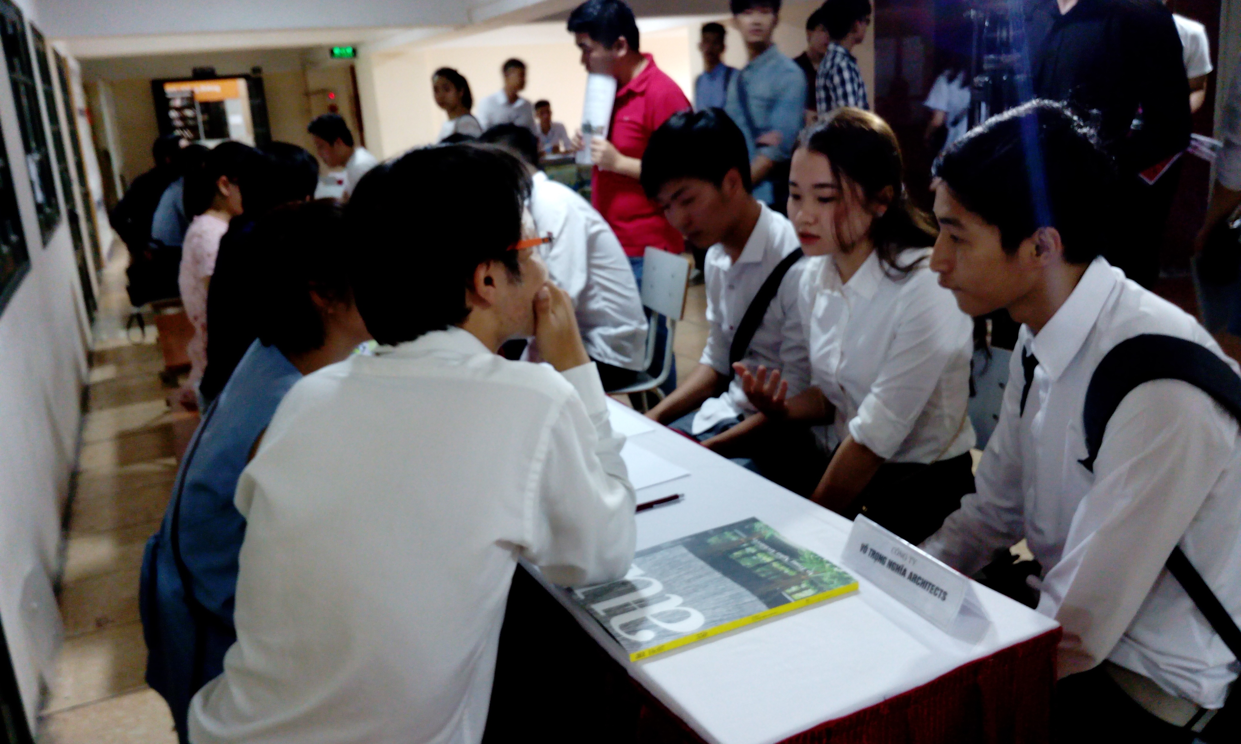 Dai hoc Phuong Dong anh 3