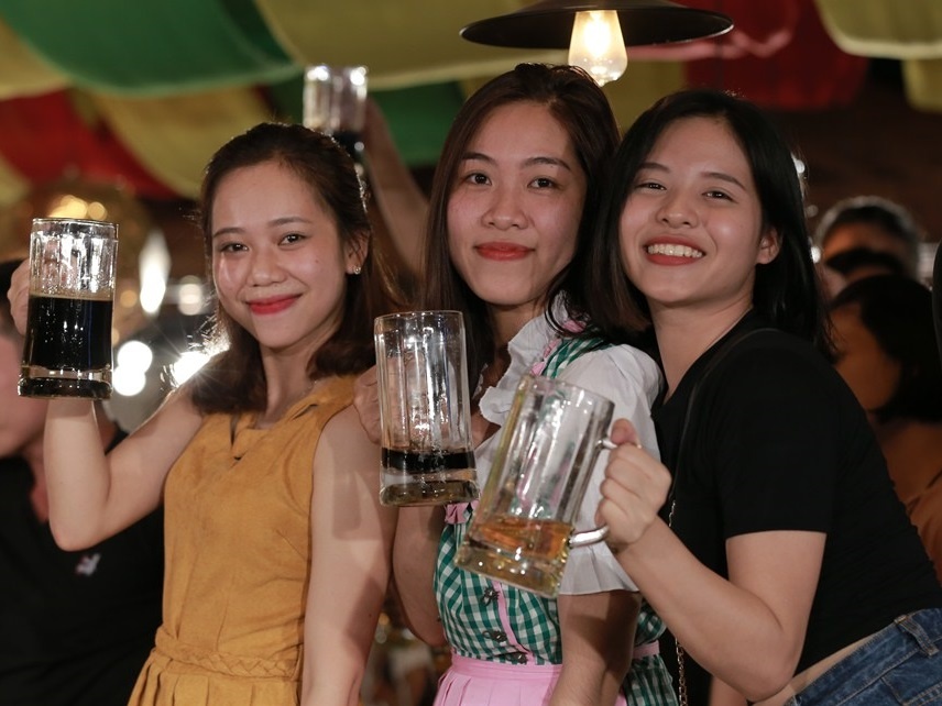 Le hoi bia dac sac B’estival sap dien ra tai Sun World Ba Na Hills hinh anh