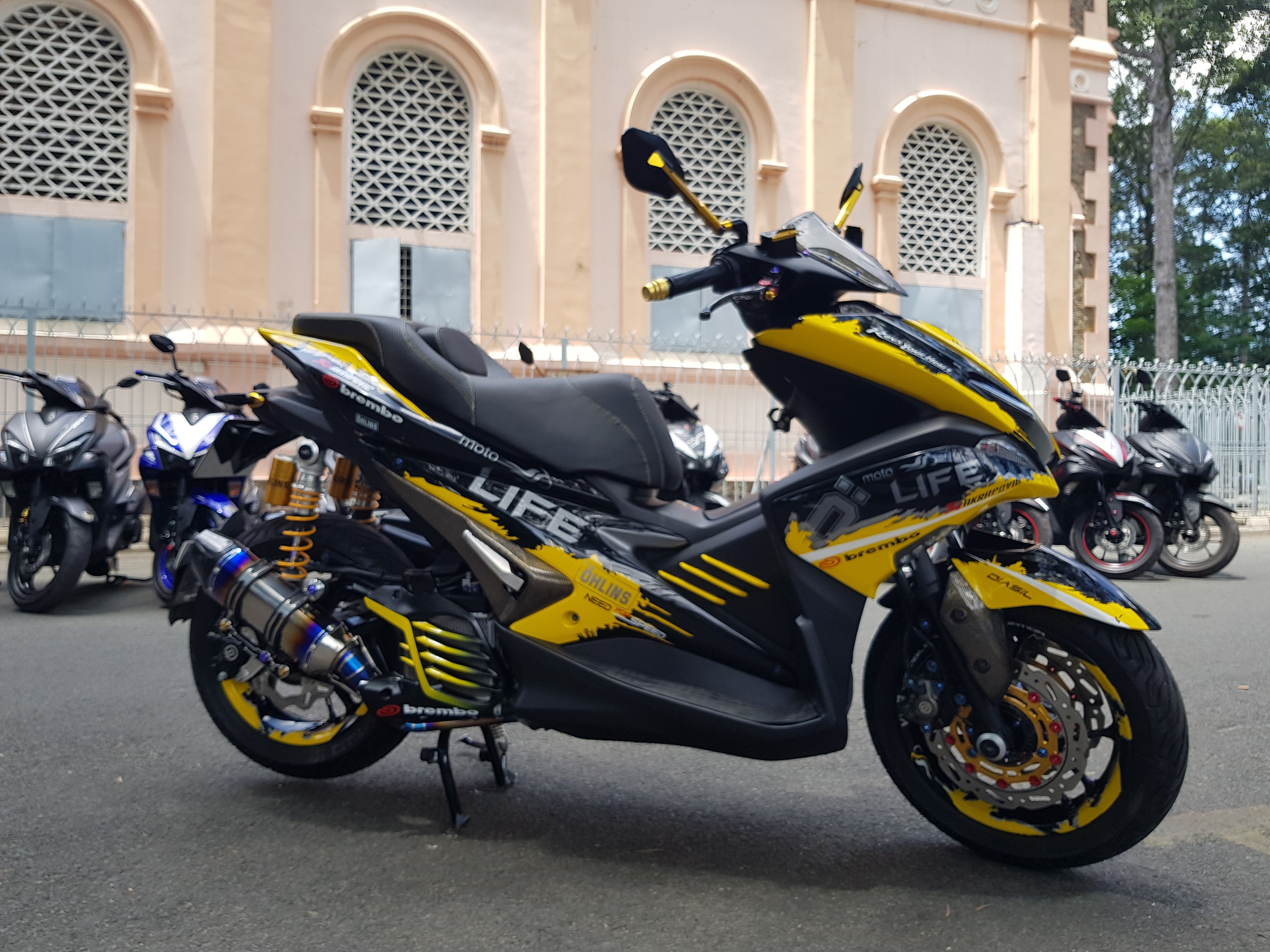 loat Yamaha NVX do hut mat cua dan choi Sai thanh anh 2