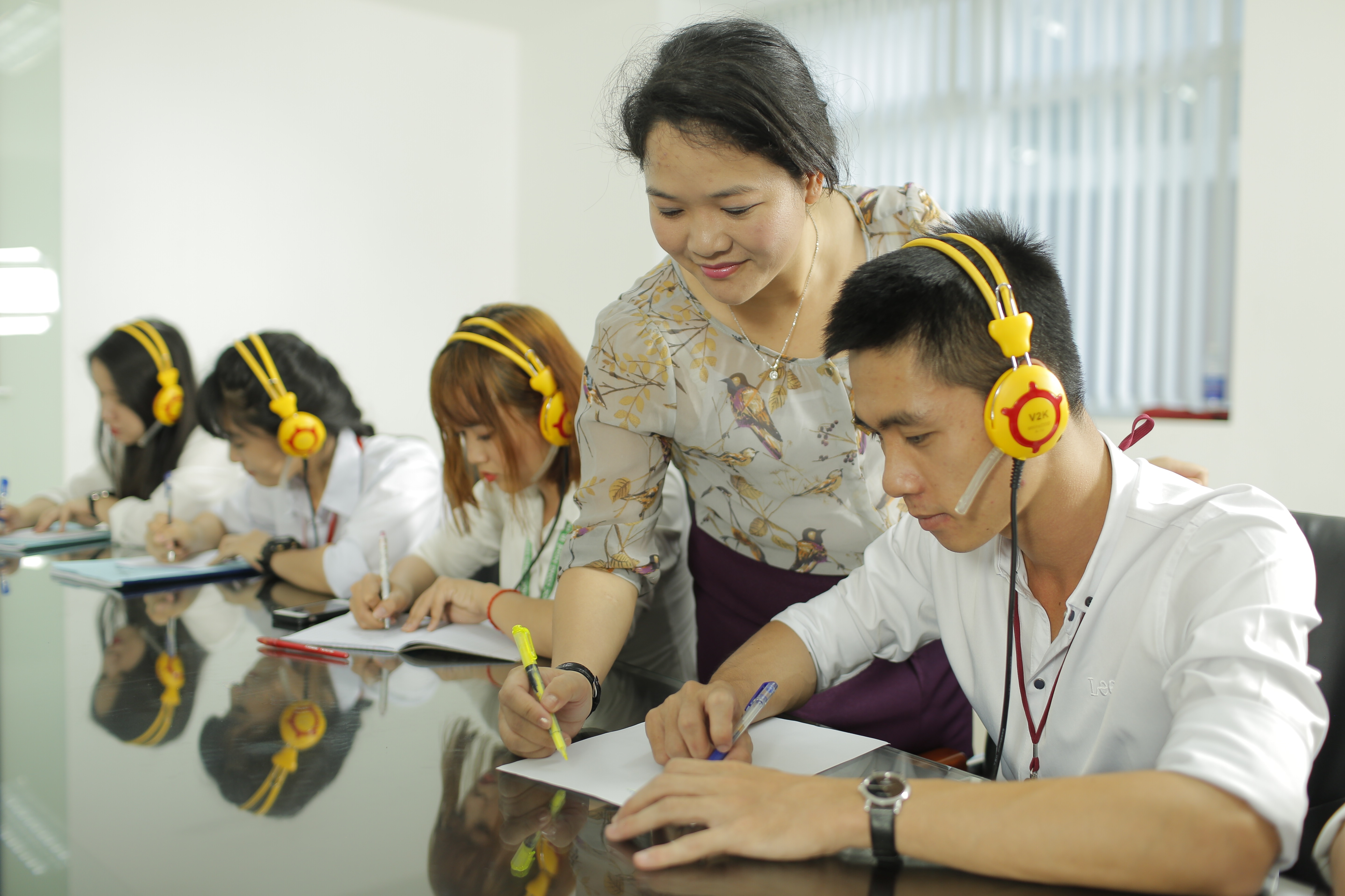 HUTECH  ảnh 4 HUTECH anh 4