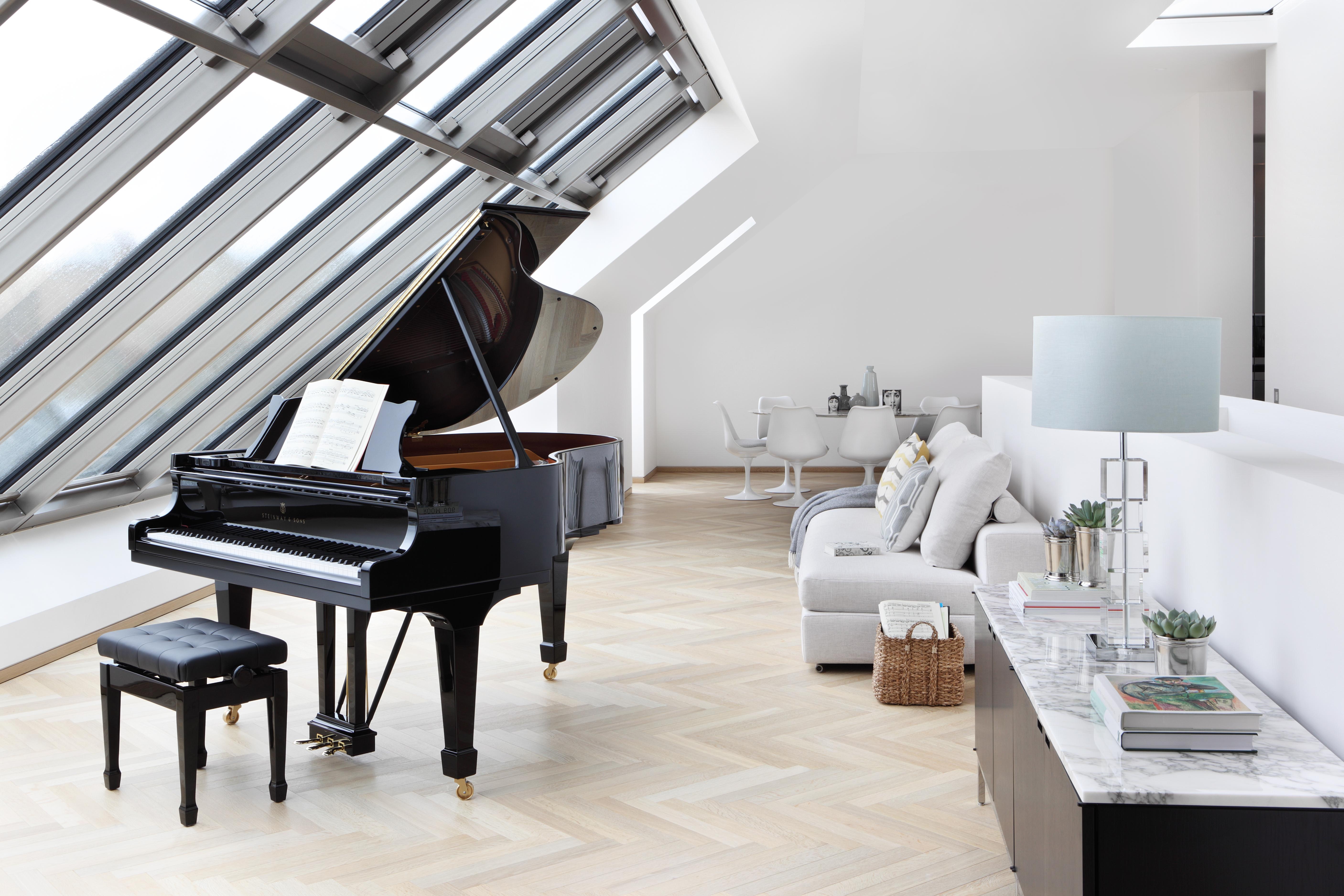 Steinway Showroom anh 2