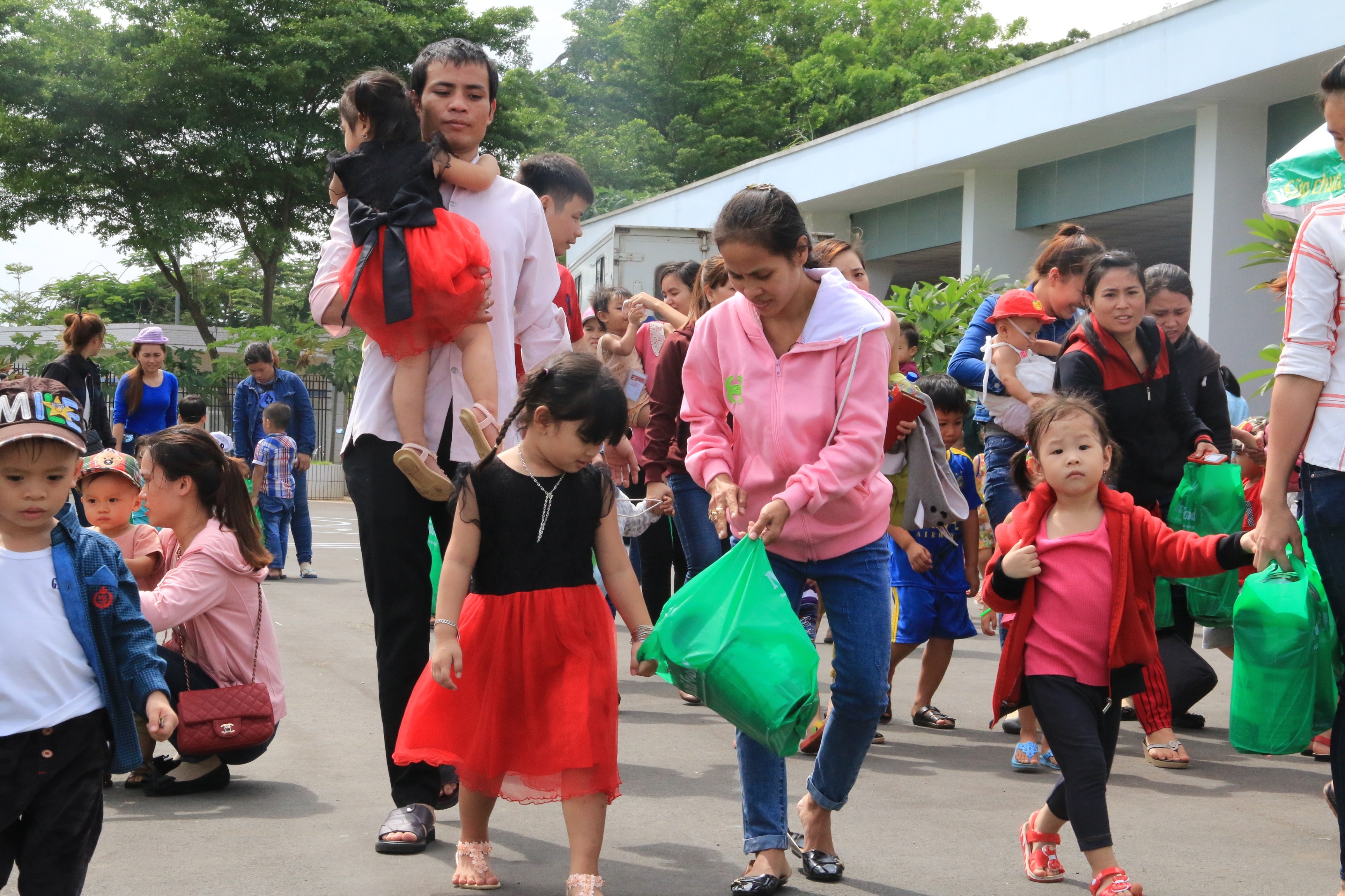 Ho tro 7 ty cho cong nhan Dong Nai hinh anh