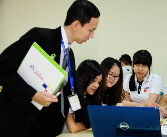 Quan tri van phong - nganh hoc de tim viec sau tot nghiep hinh anh