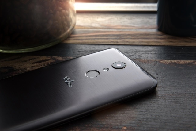 Wiko ra mat smartphone Upulse gia 3 trieu dong hinh anh