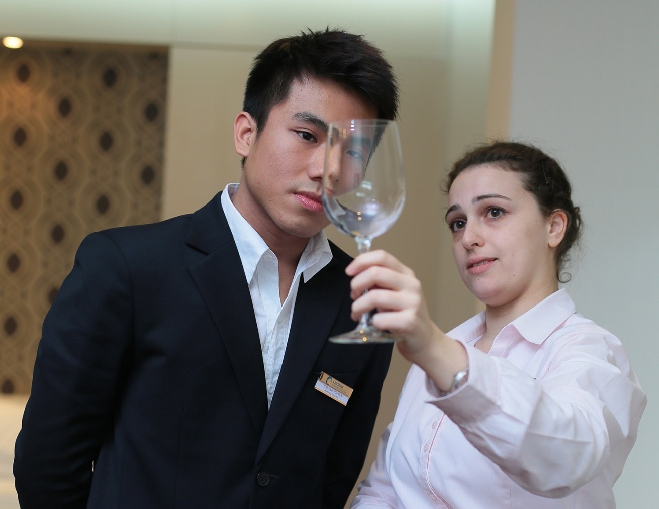 Truong CHM dao tao nganh khach san, am thuc theo huong 80% thuc hanh hinh anh