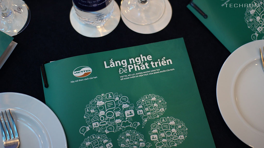 Lang nghe de phat trien anh 1