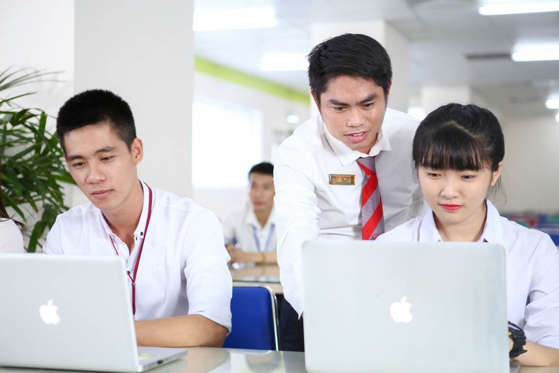 HUTECH ảnh 3 HUTECH anh 3