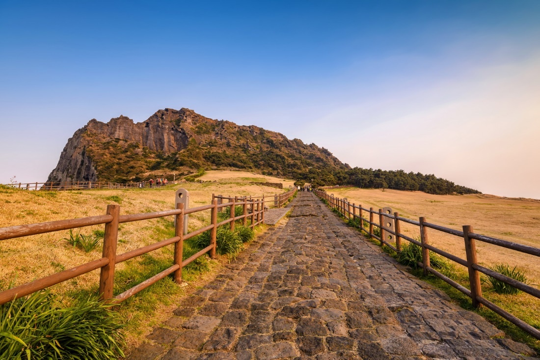 Du khach Viet tham dao Jeju, Han Quoc khong can visa hinh anh