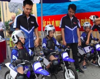 Giao duc ly thuyet an toan giao thong cho hoc sinh lieu co du? hinh anh