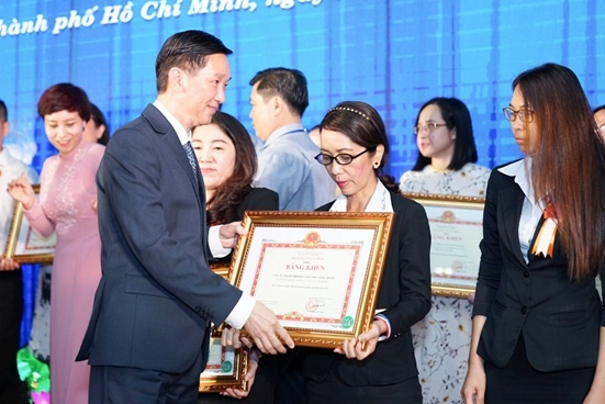 Nhua Long Thanh anh 1