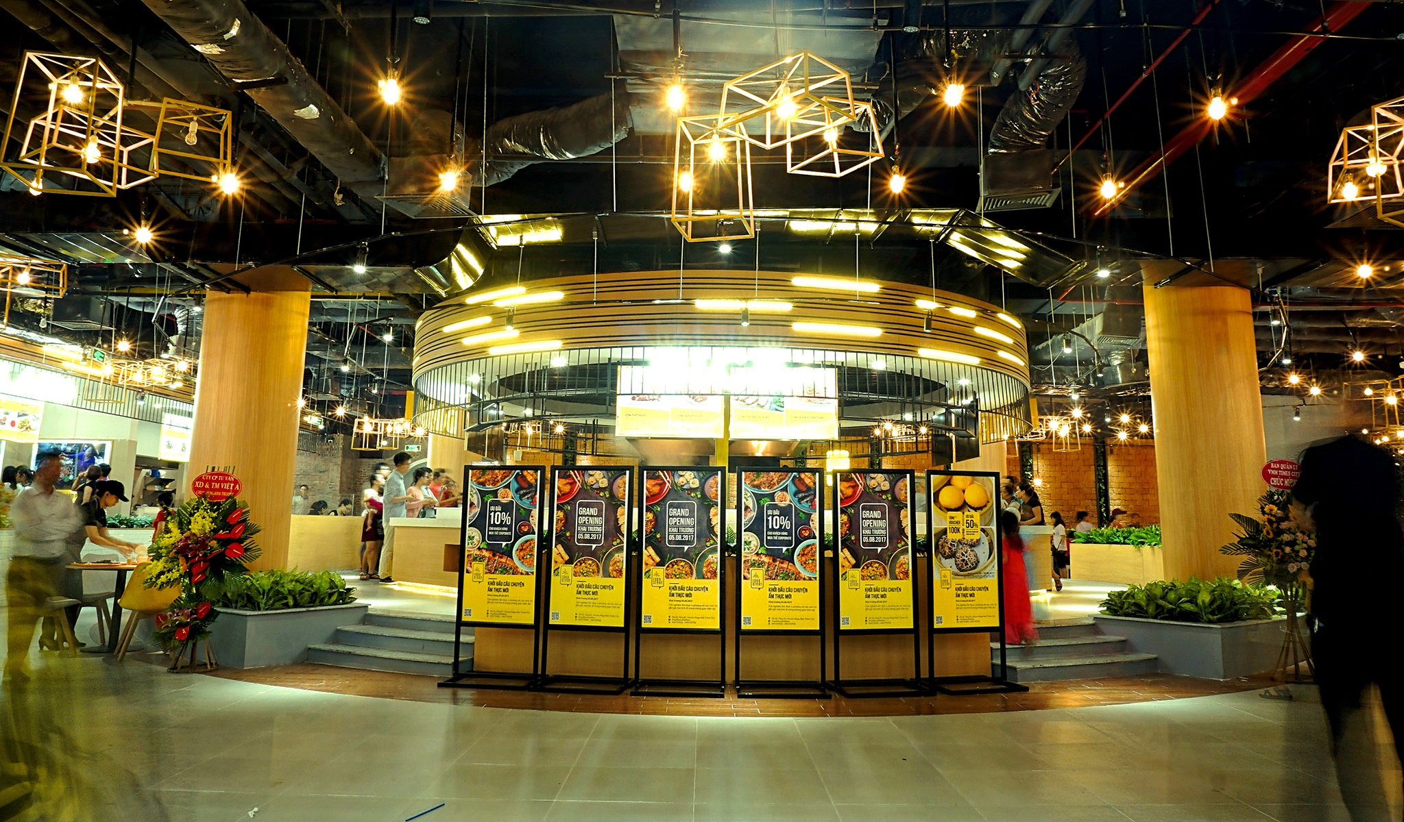 Food Story o Vincom Times City Ha Noi anh 1