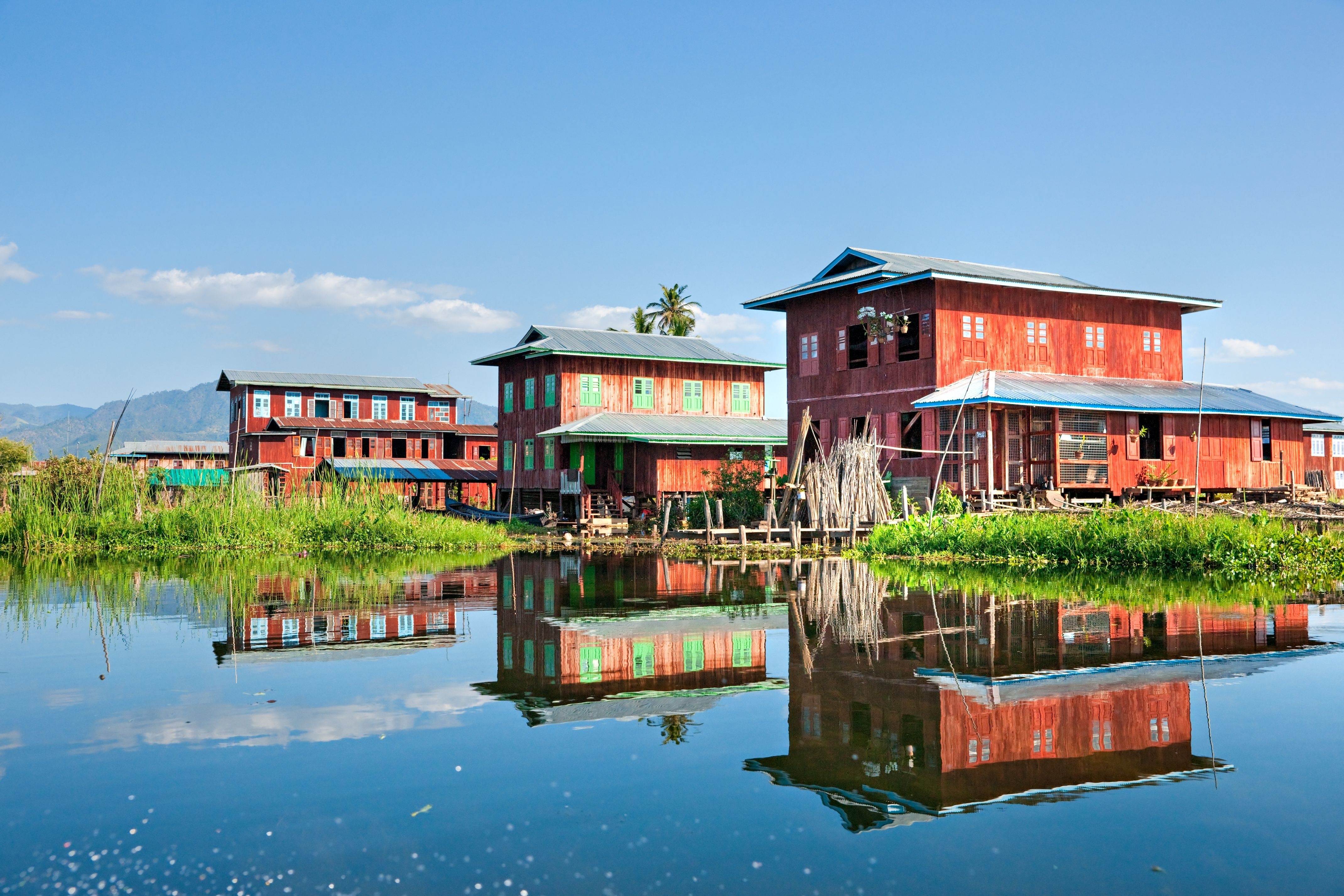 Tha minh ben ho Inle - trai nghiem nen co it nhat mot lan trong doi hinh anh