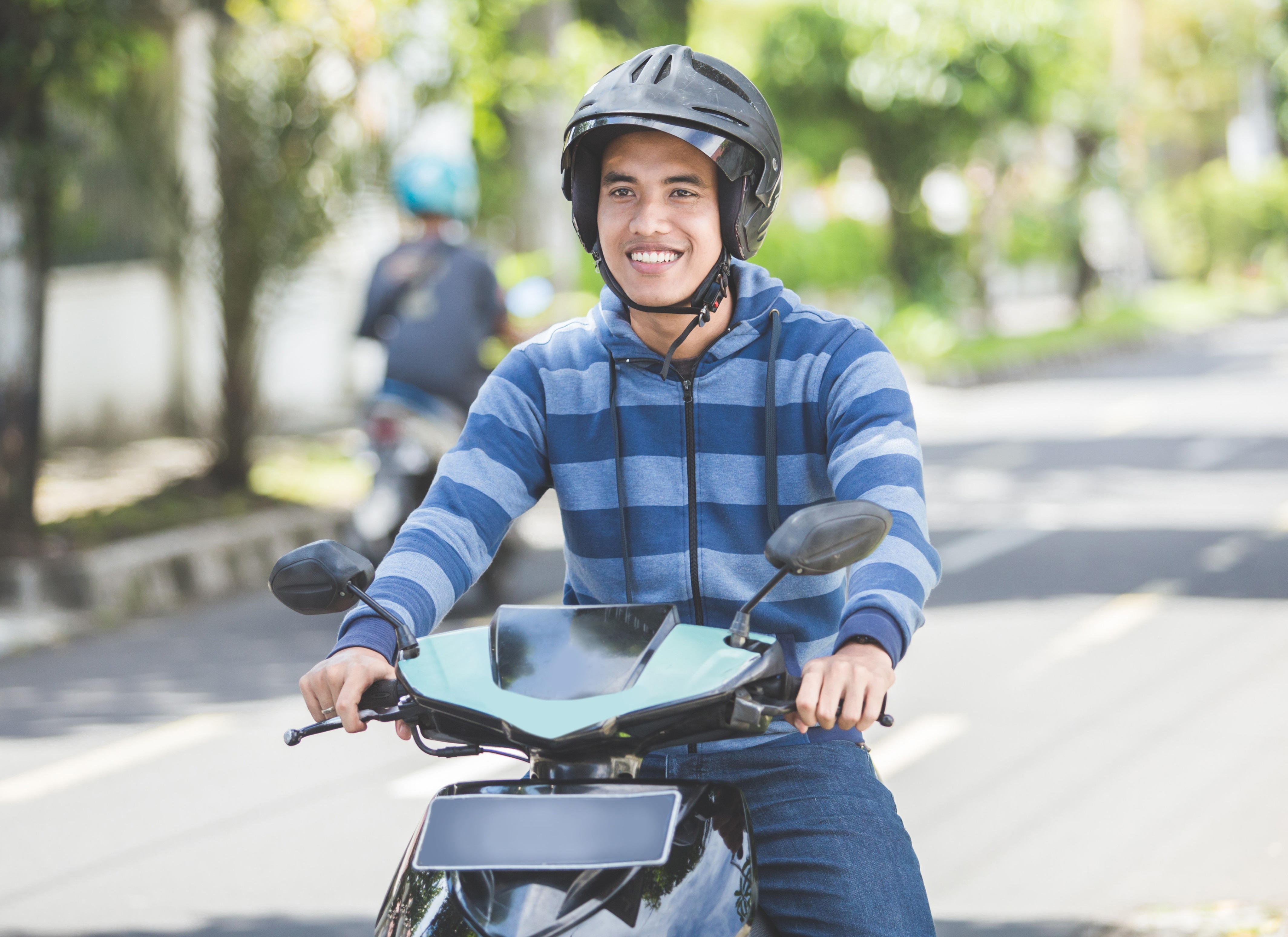 Nhe ganh tai chinh voi goi vay mua xe may lai suat 0,5%/thang hinh anh