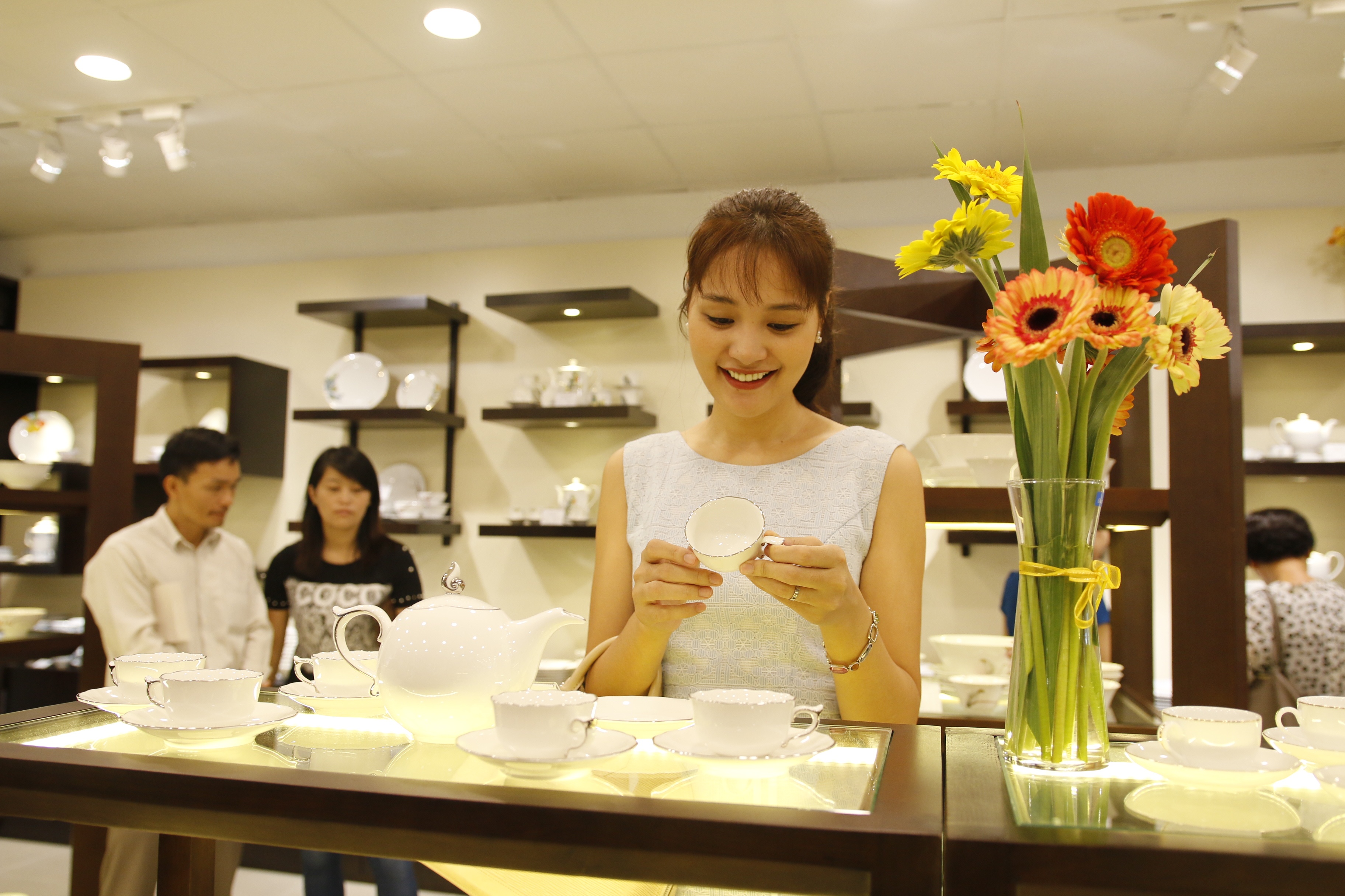 gom su Minh Long anh 1