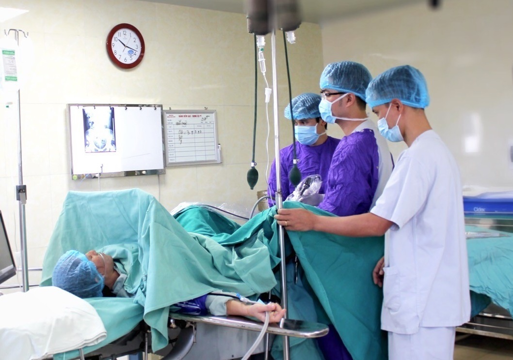 5 quan niem sai lam ve dieu tri soi than hinh anh