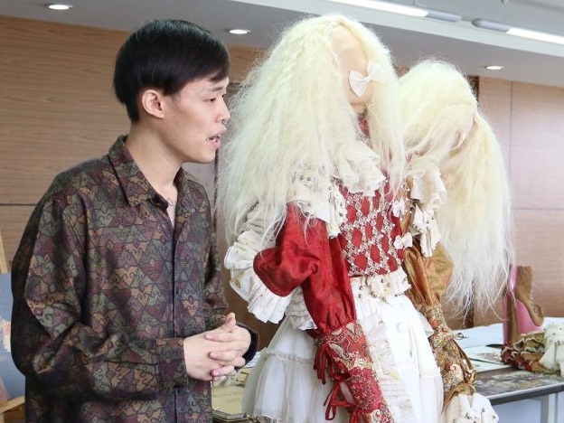 Thiet ke thoi trang - nganh cua dam me va no luc khong ngung hinh anh