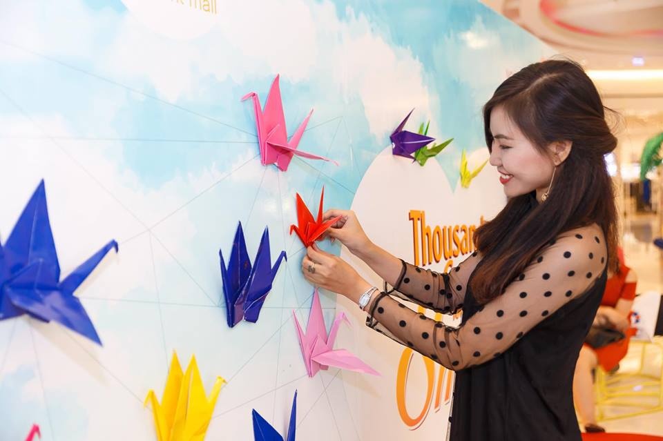 Trao luu gap hac giay trao yeu thuong tai xuat trong gioi tre hinh anh