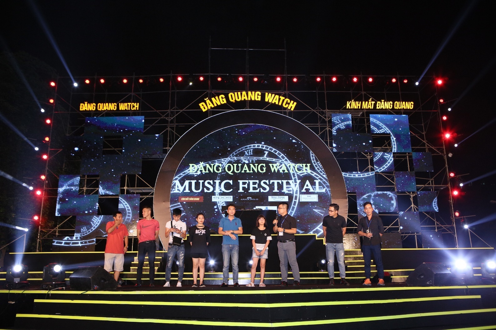 Dang Quang Watch anh 16