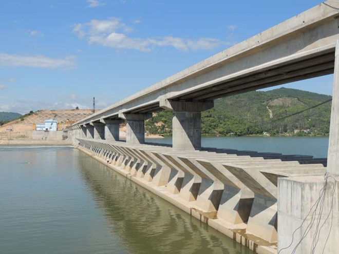 EVN dam bao quy trinh dieu tiet lien ho chua dat chuan an toan hinh anh