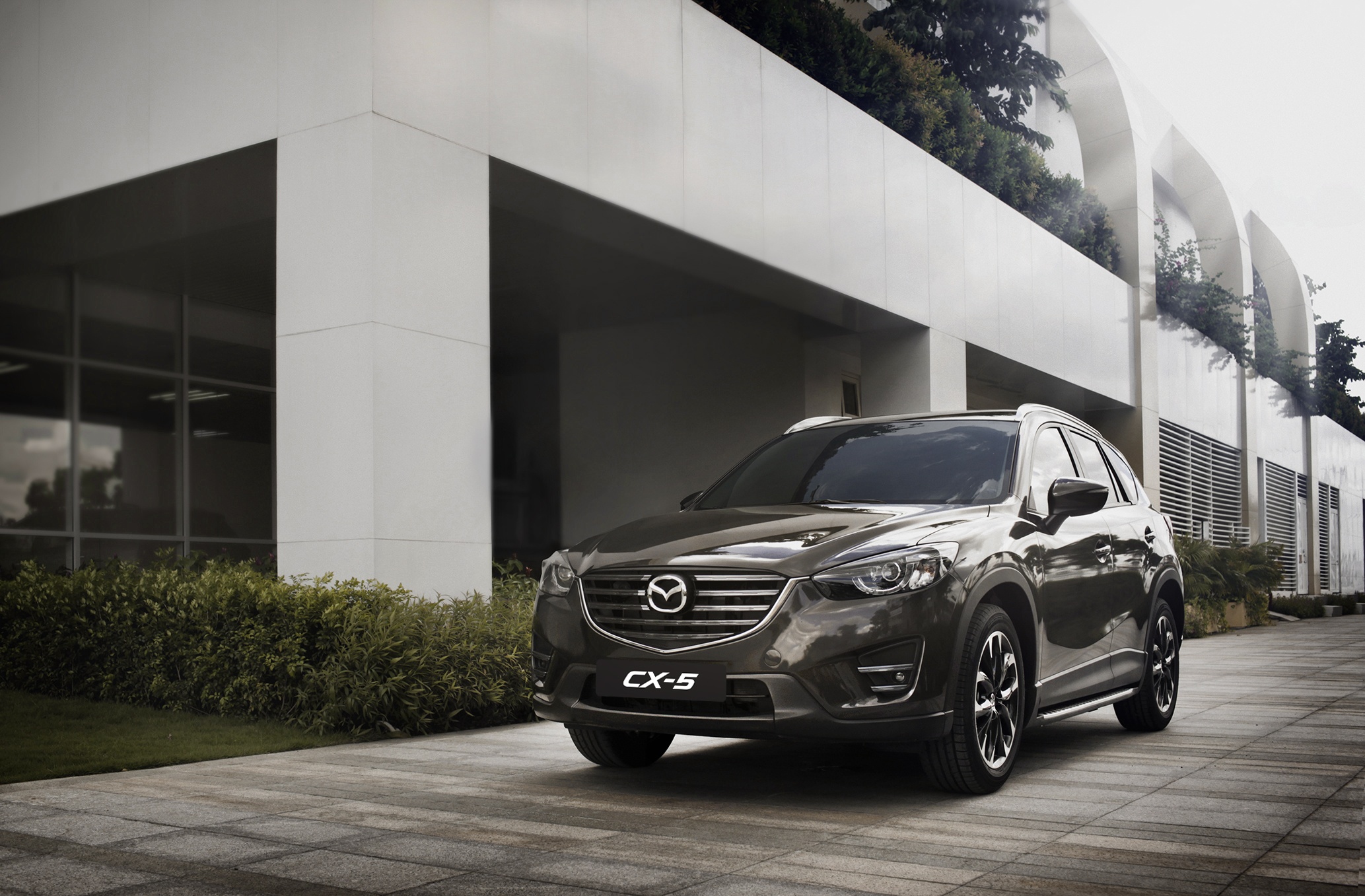 Mazda CX-5 giam gia 32 trieu dong trong thang 8 hinh anh