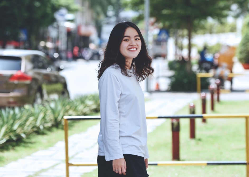 Giam doc U50, co be mo coi va cau chuyen ve no luc hoc tieng Anh hinh anh