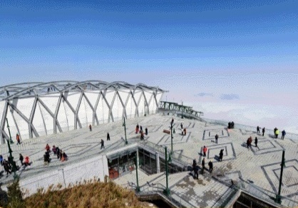 Trai nghiem cong nghe giai tri hap dan tai he thong Sun World 3 mien hinh anh