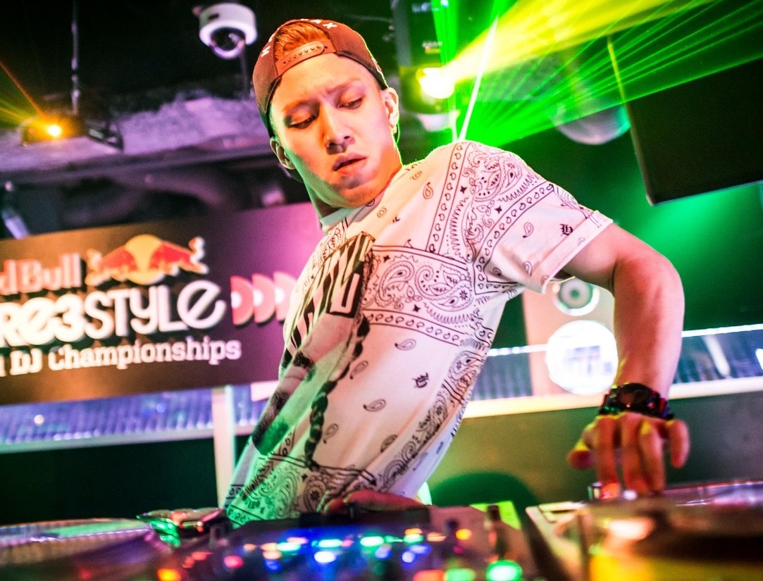 DJ Shintaro hoi ngo khan gia thu do tai dem dien 'Where hip hop lives' hinh anh