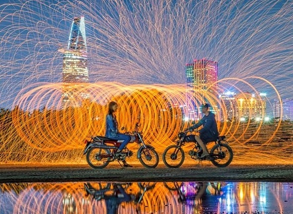 Kham pha chon an choi ve dem cua the he 9X doi sau hinh anh