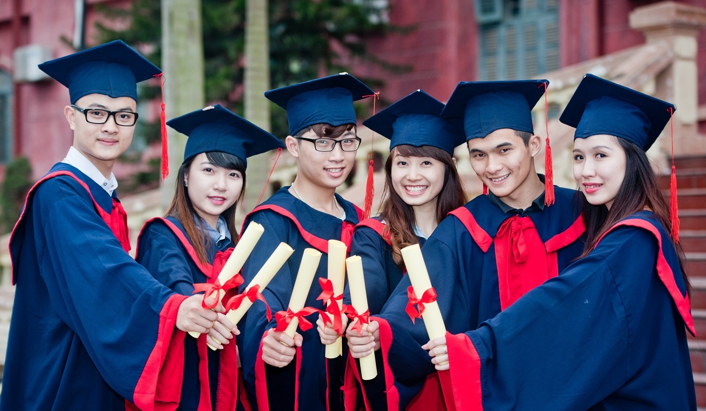 Dai hoc Phuong Dong xet tuyen nguyen vong bo sung dot I hinh anh