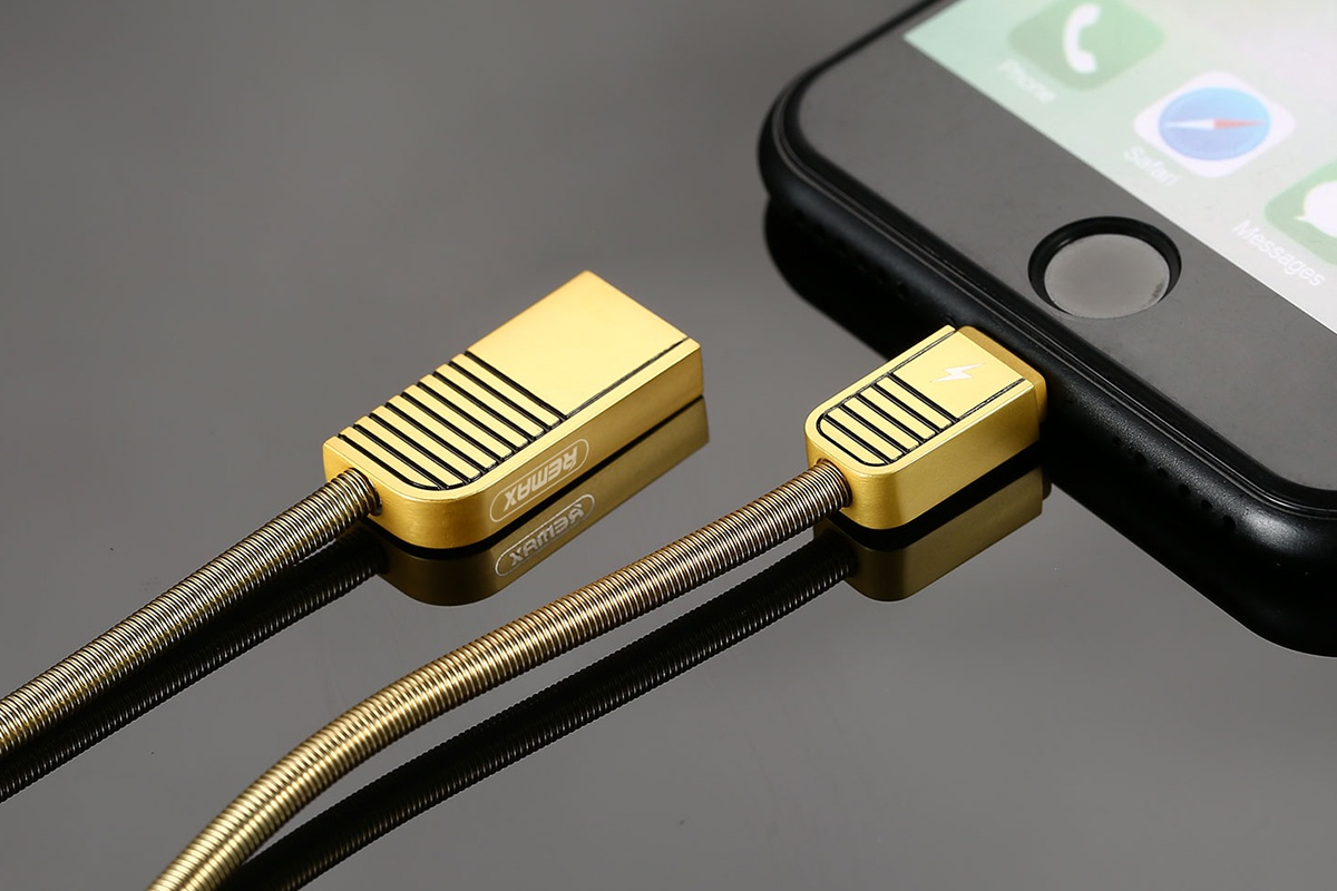 2 diem hut tin do cong nghe cua nha san xuat phu kien Remax hinh anh