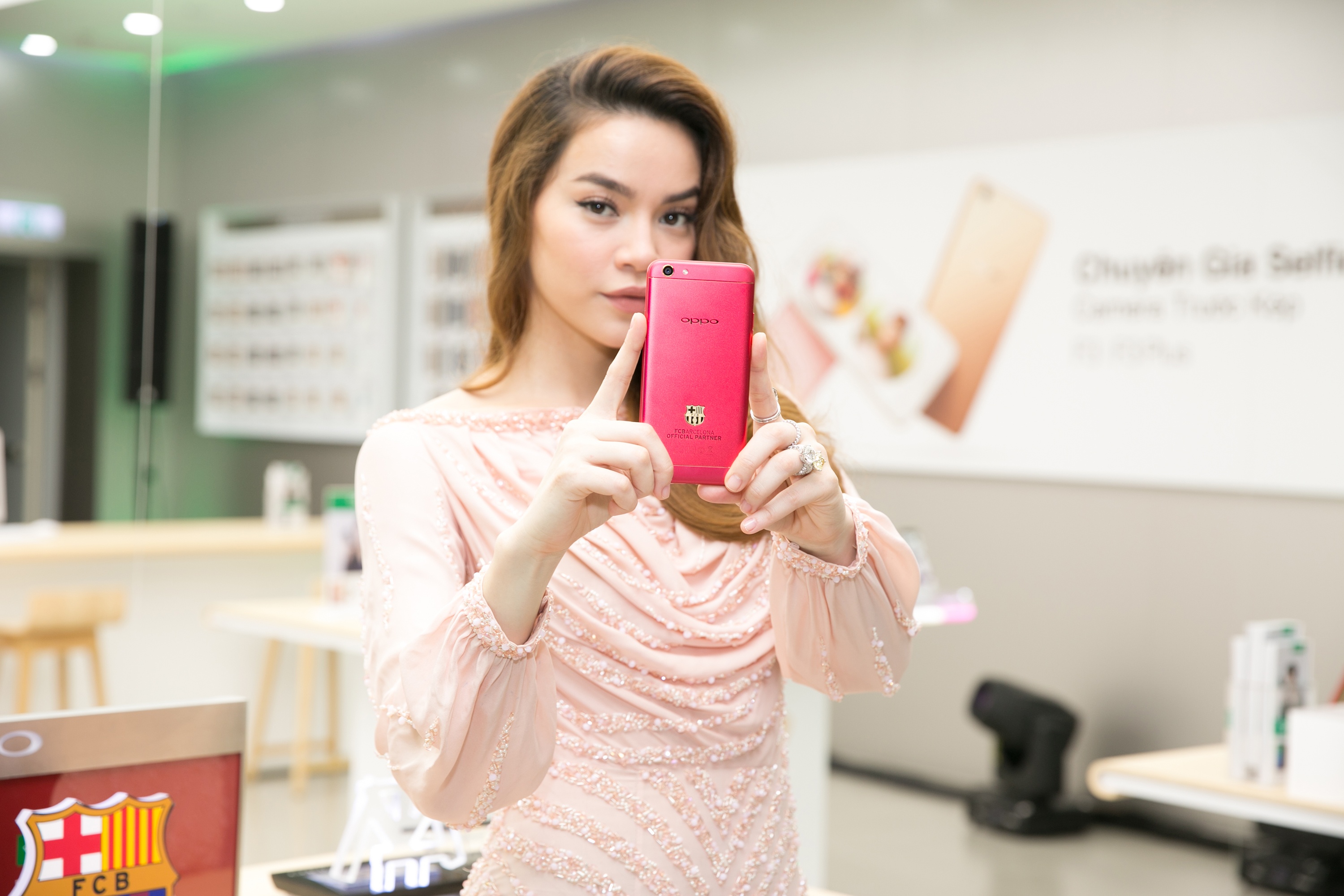 Ho Ngoc Ha khoe ve dam tham anh 5