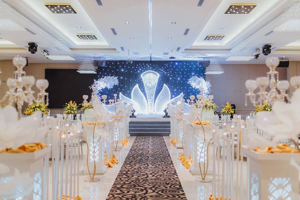 Nhieu uu dai hap dan khi dat tiec cuoi cuoi nam tai Melisa Center hinh anh