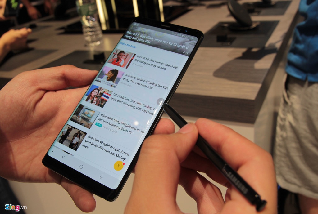 Samsung Note 8 anh 1