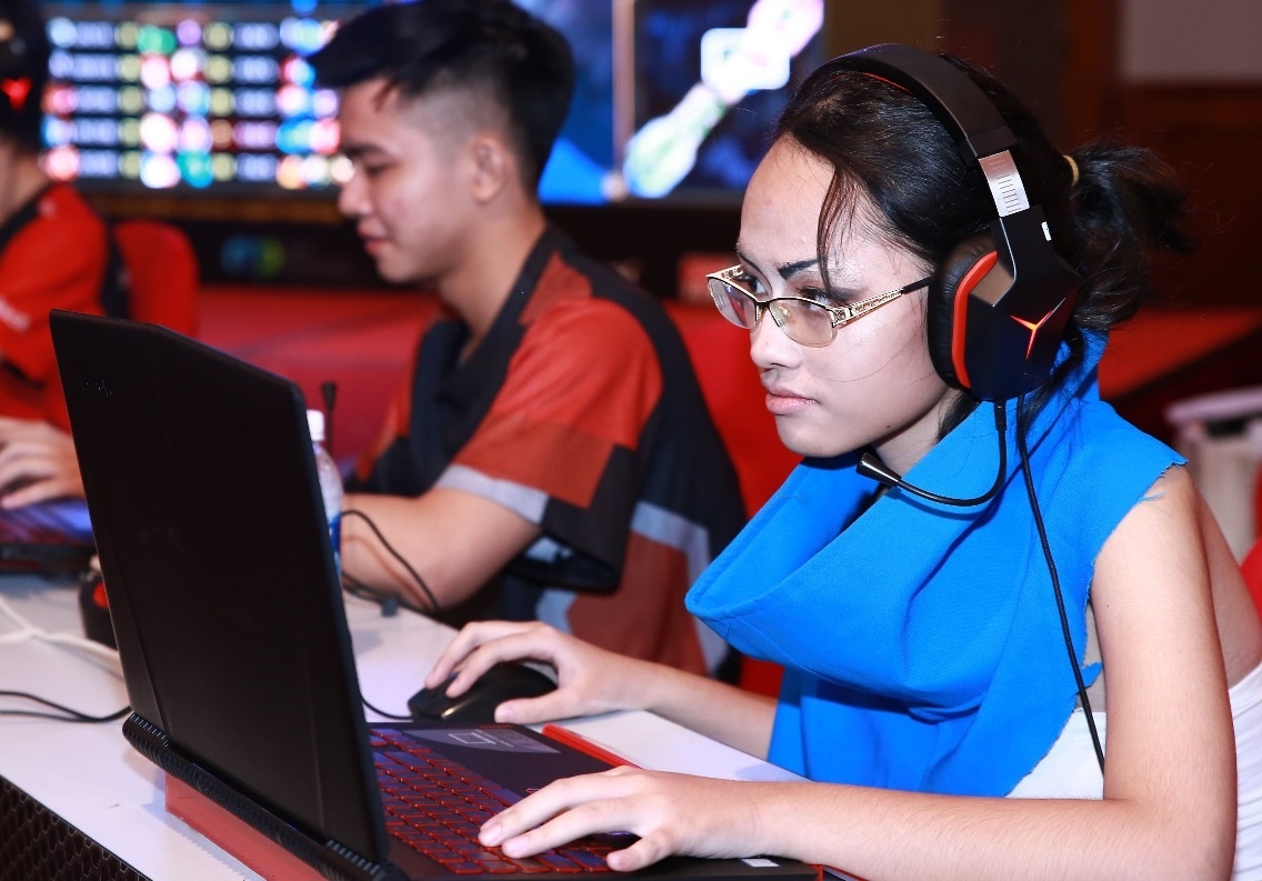 Game truong soi dong voi Lenovo Legion hinh anh