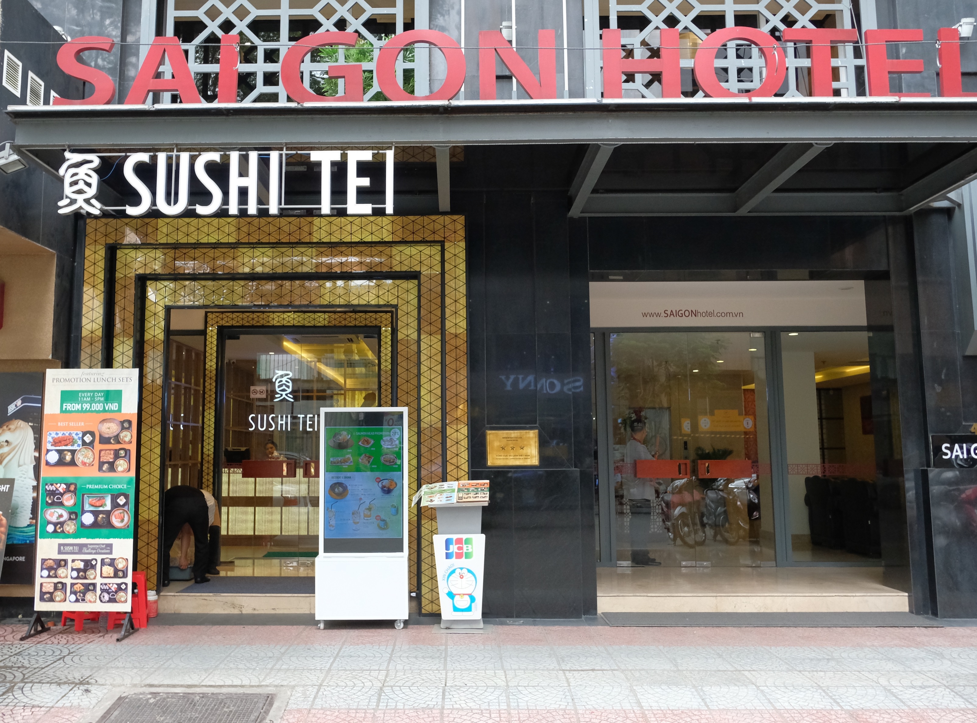 sashimi tuoi ngon danh bat tu vung bien Nhat Ban anh 15