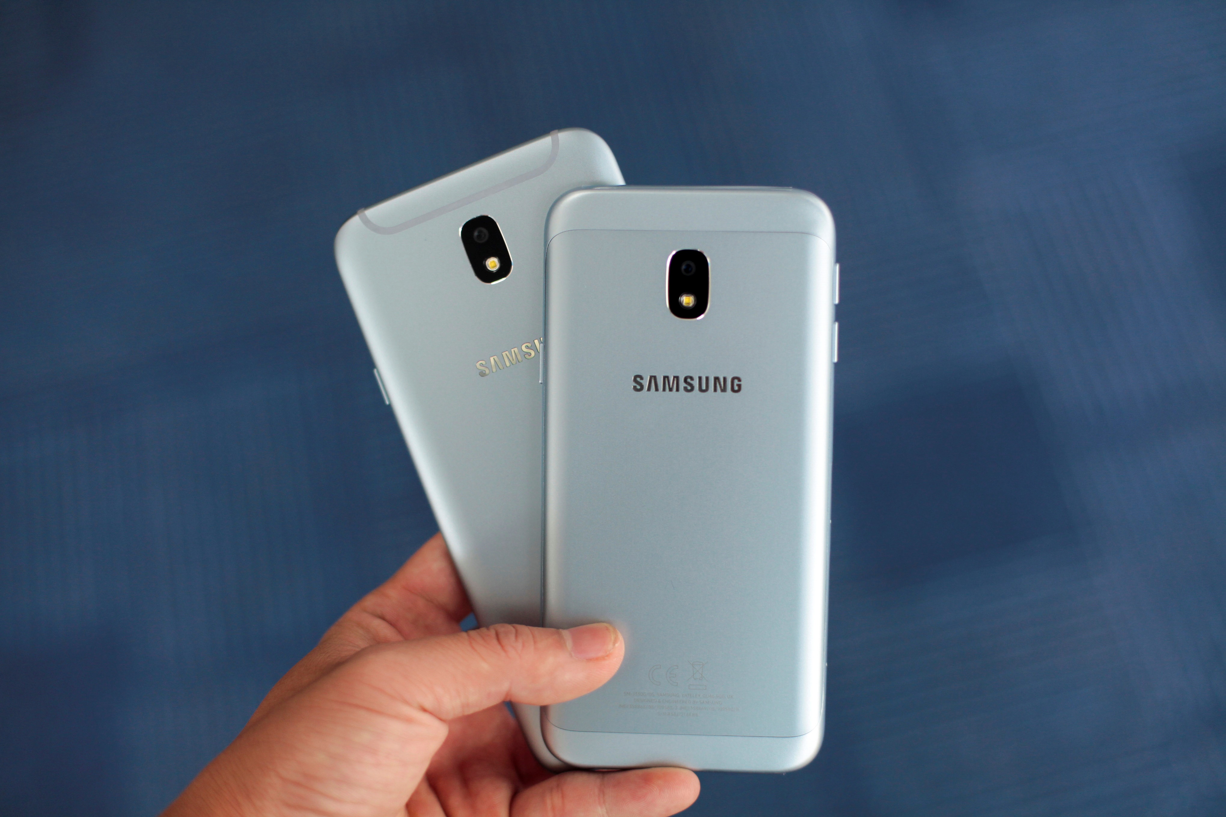 MobiFone ban dien thoai Samsung kem goi cuoc 4G hinh anh