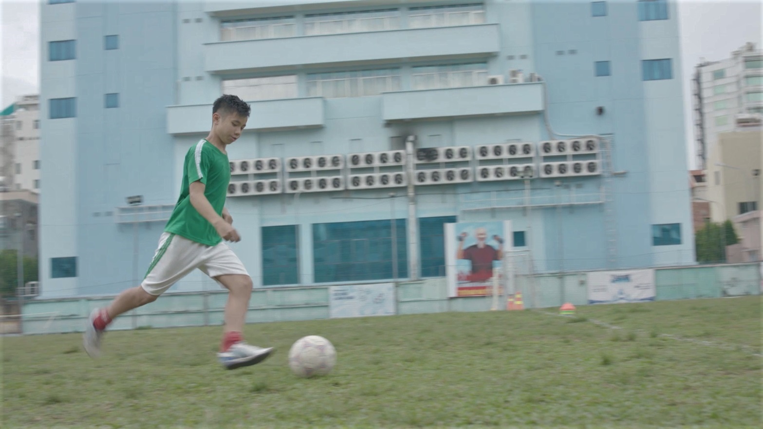 5 chân sút nhí được sang Barcelona tập huấn ảnh 5 5 chan sut nhi duoc sang Barcelona tap huan anh 5