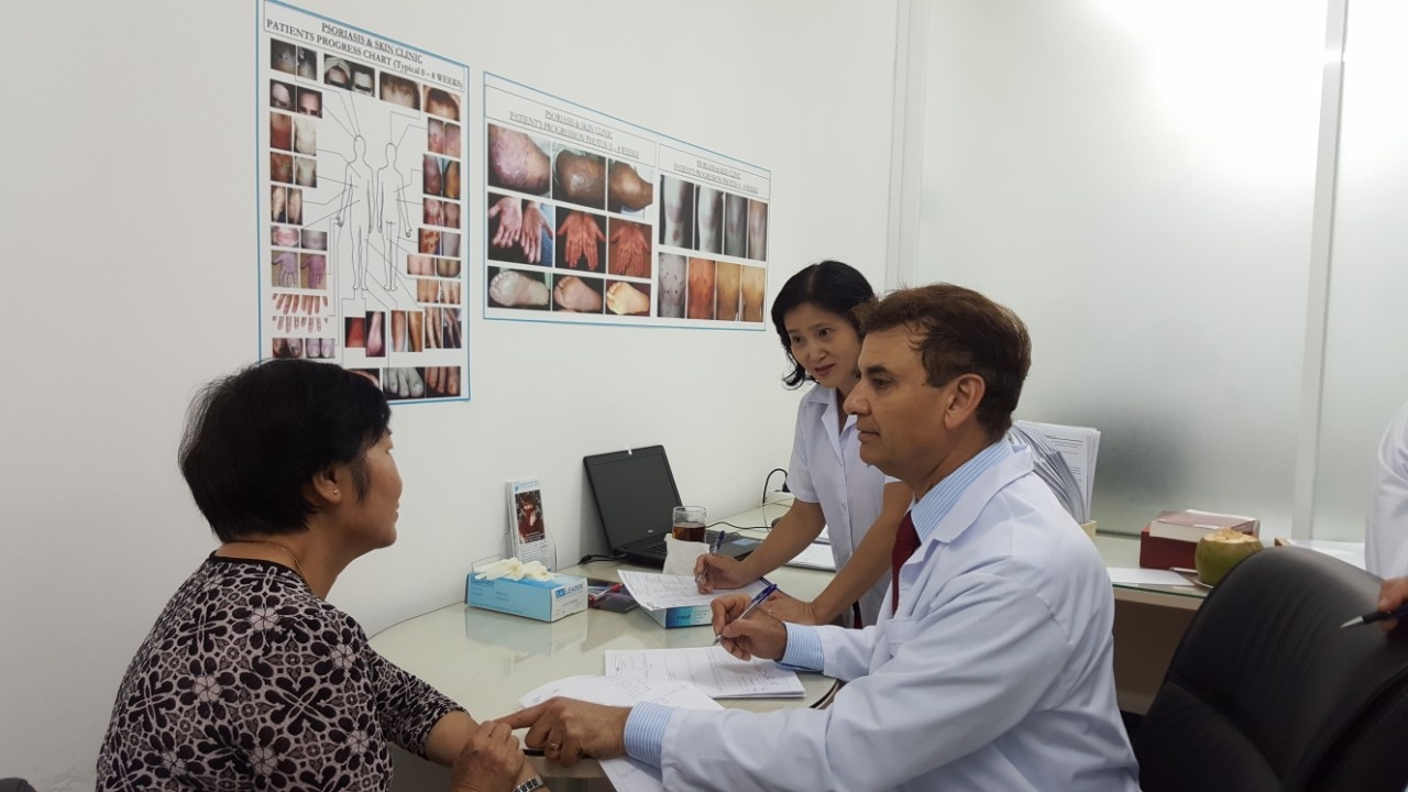 Dr. Michaels ảnh 1 Dr. Michaels anh 1